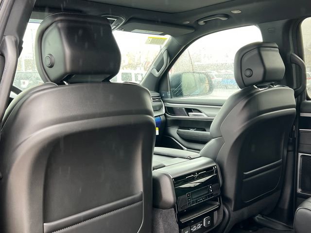 New 2026 Jeep Grand Wagoneer 4WD image 35