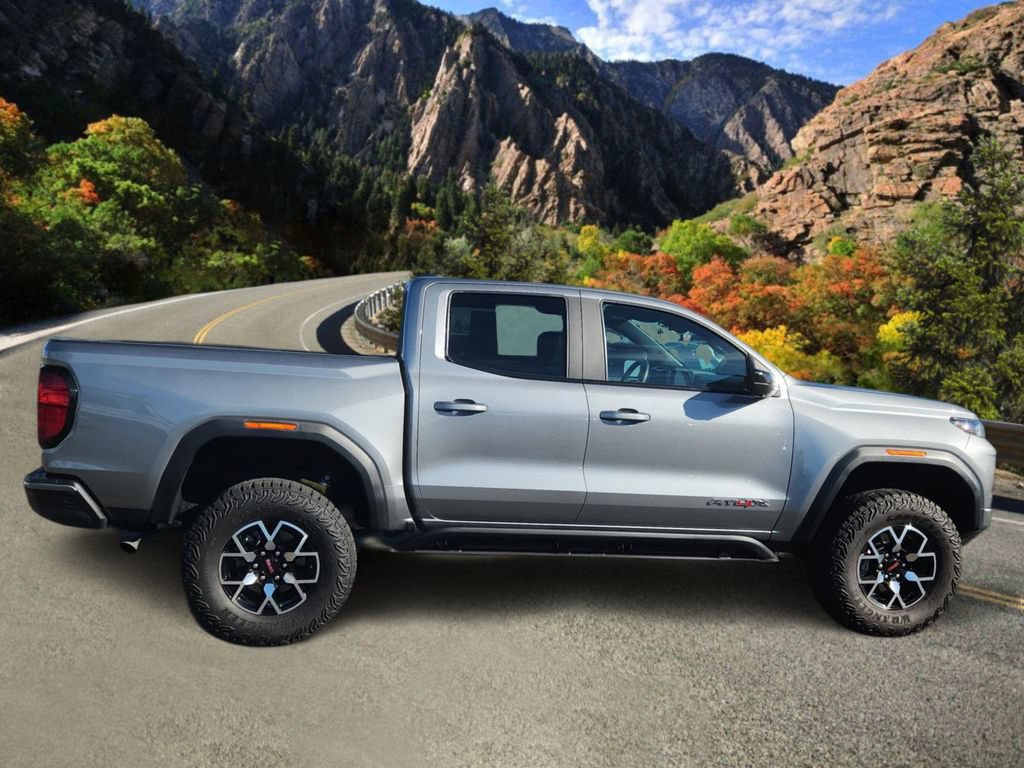 Used 2023 GMC Canyon AT4X image 2