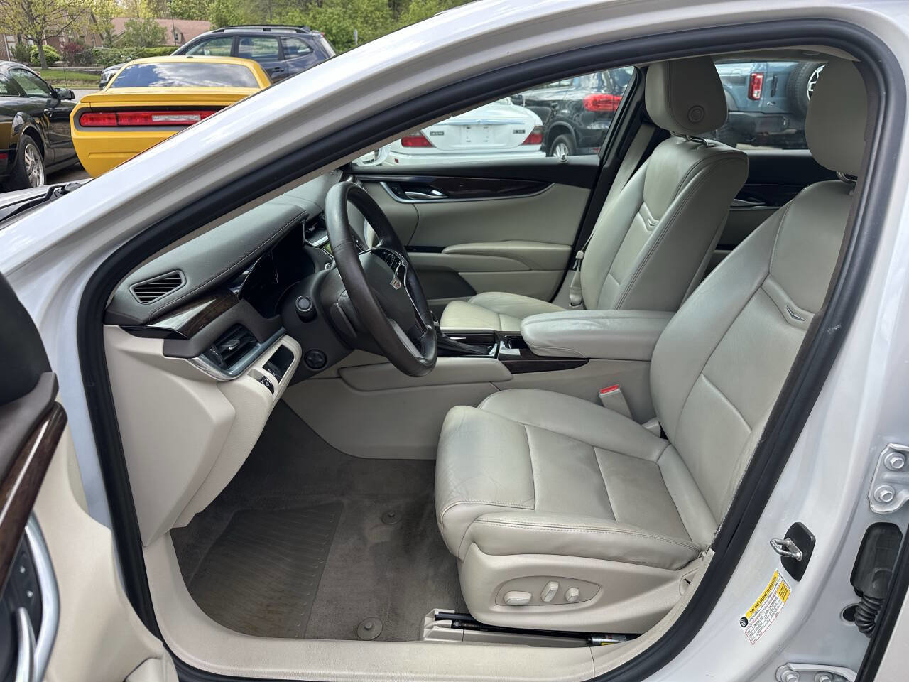 Used 2017 Cadillac XTS Luxury w/ Driver Awareness Package FWD image 21