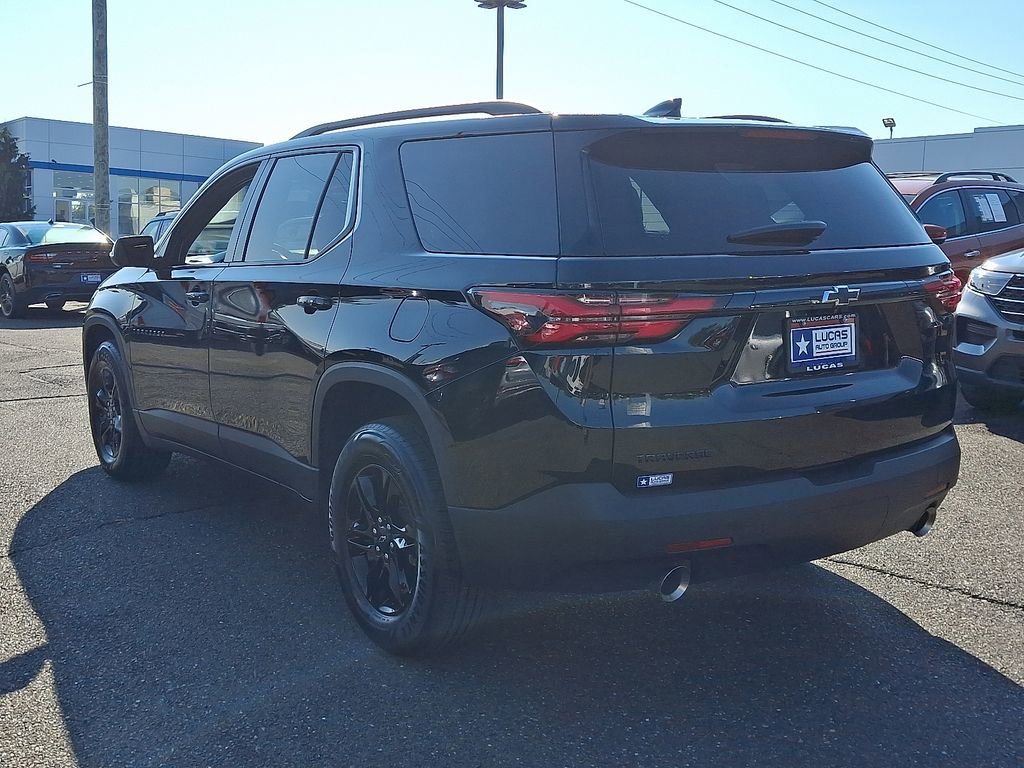 Used 2023 Chevrolet Traverse LS w/ Midnight/Sport Edition image 8