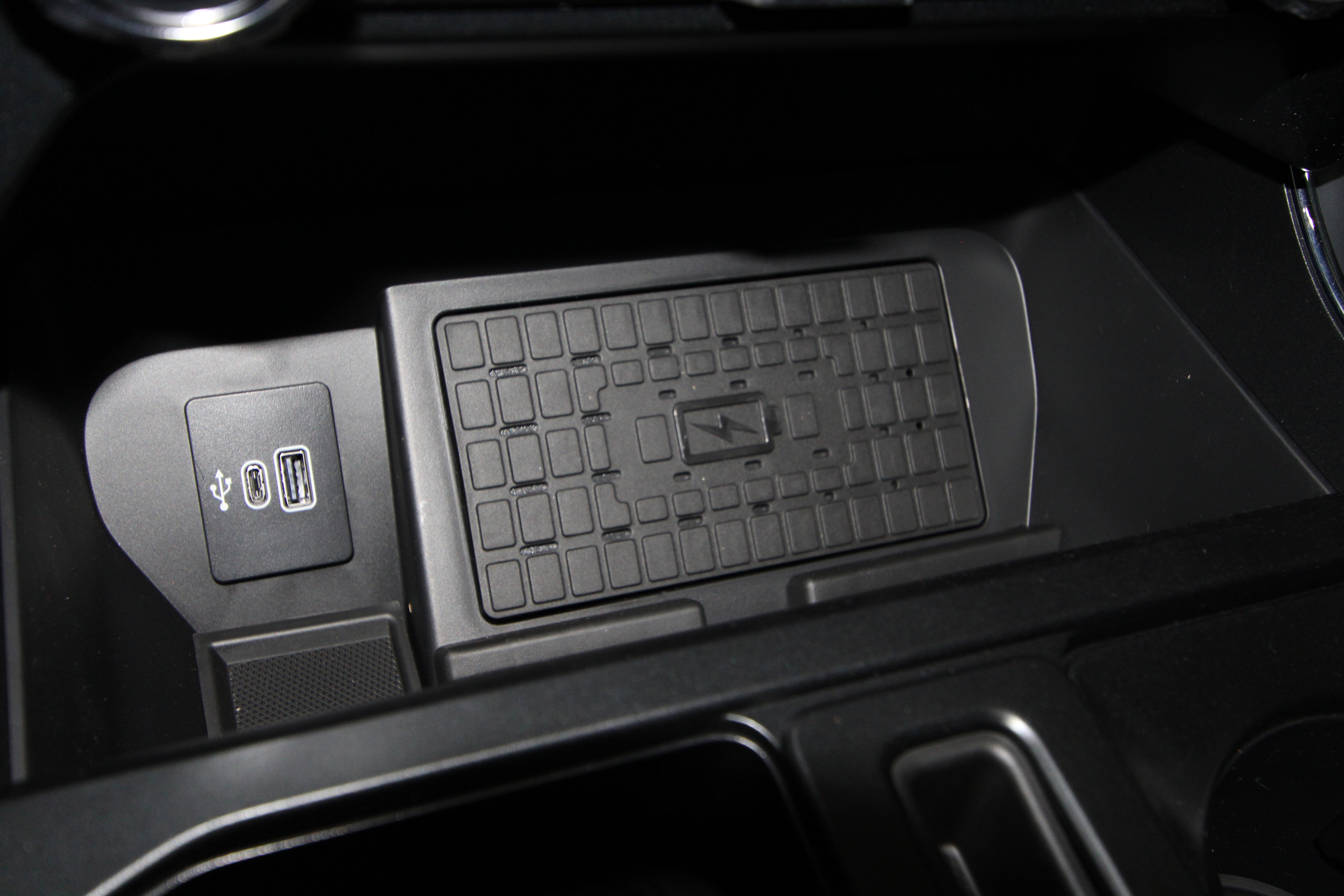 New 2025 Ford F150 XLT w/ Equipment Group 303A High image 17