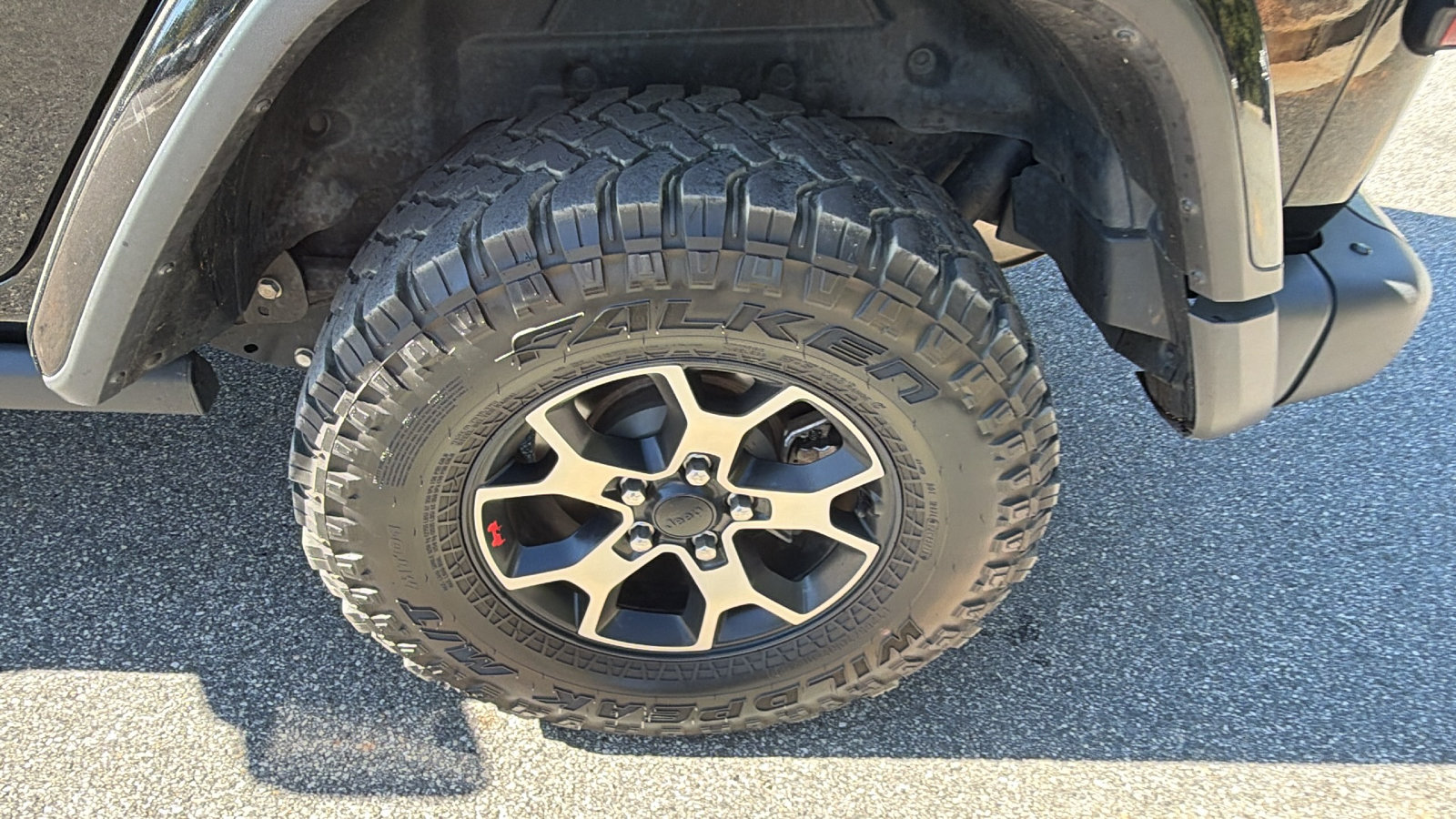 Used 2019 Jeep Wrangler Unlimited Rubicon AWD/4WD image 12