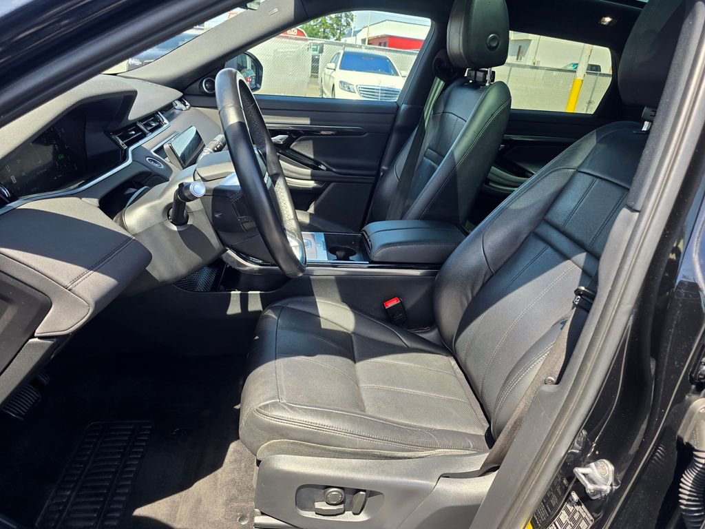 Used 2020 Land Rover Range Rover Evoque SE AWD/4WD image 24