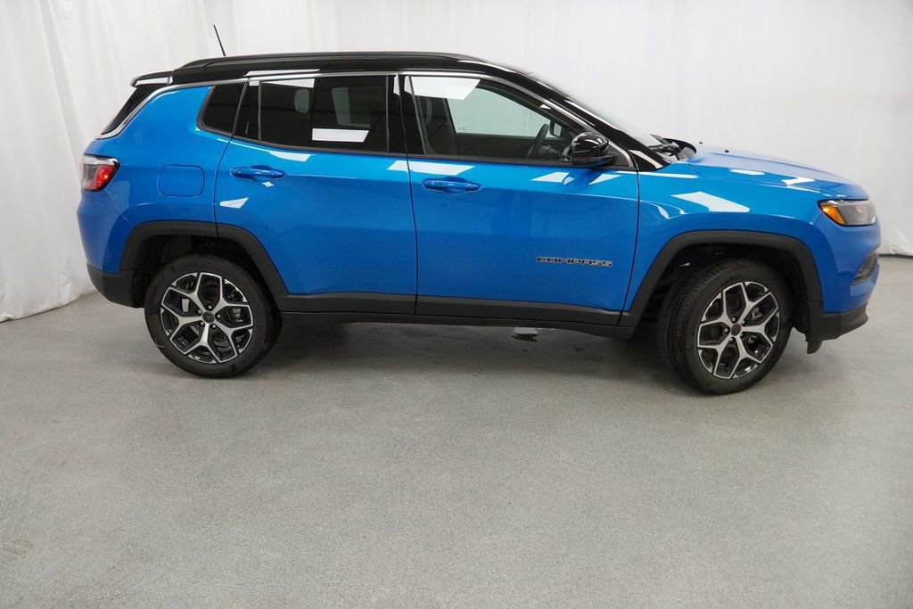 New 2026 Jeep Compass Limited image 9