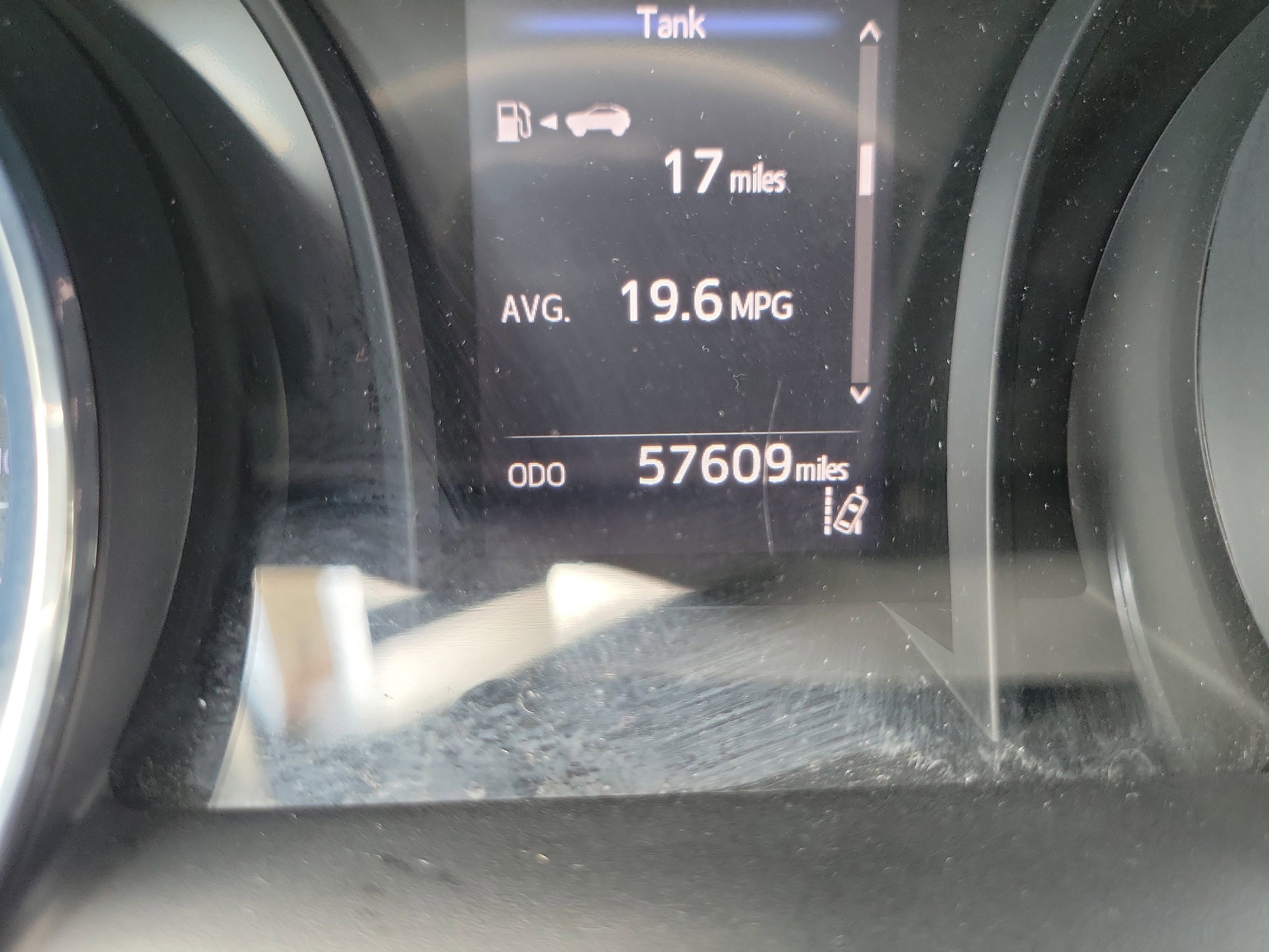 Used 2020 Toyota Camry SE FWD image 25