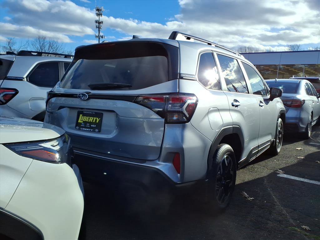 Certified 2025 Subaru Forester Premium image 2