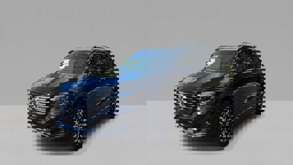 Used 2026 Mercedes-Benz GLB 250 4MATIC image 4