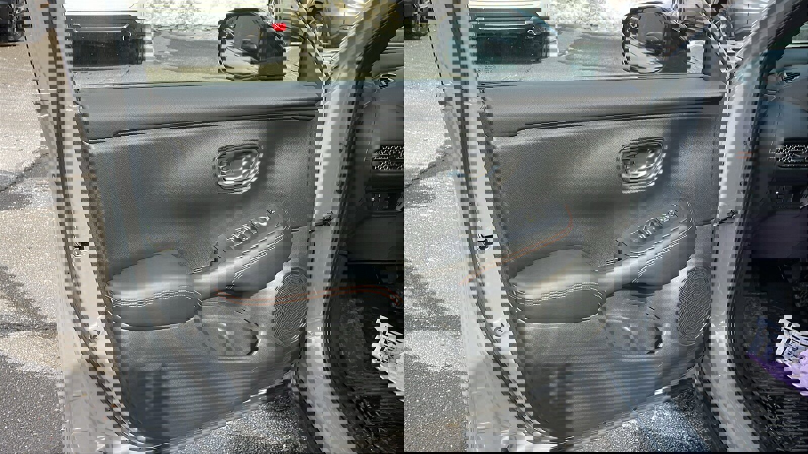 Used 2024 Honda HR-V Sport image 11