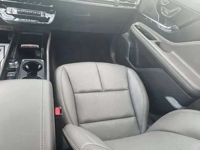 Used 2025 Lincoln Corsair AWD w/ Jet Appearance Package image 21