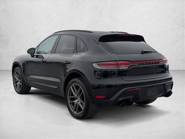 Used 2022 Porsche Macan image 8