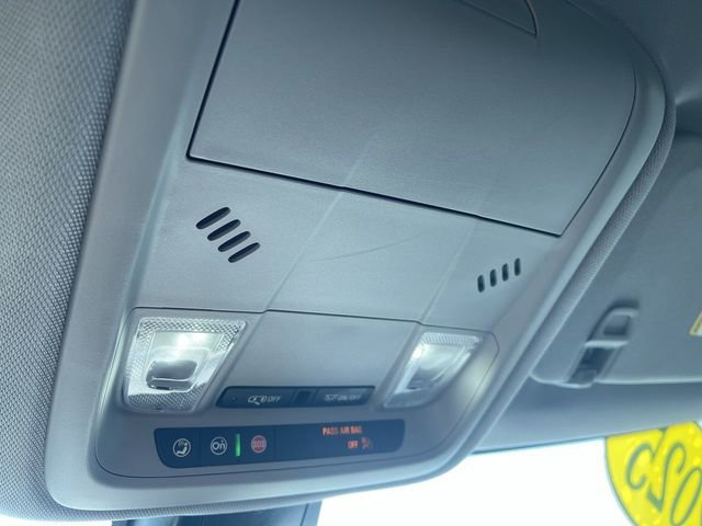 Used 2025 Chevrolet Blazer LT image 34