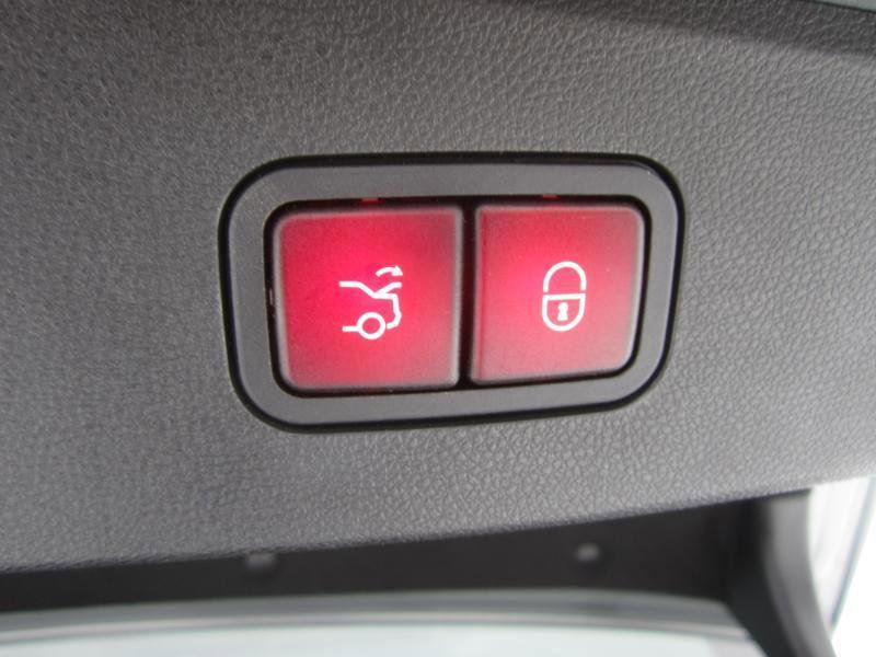 Used 2015 Mercedes-Benz E 350 E350 4MATIC image 32