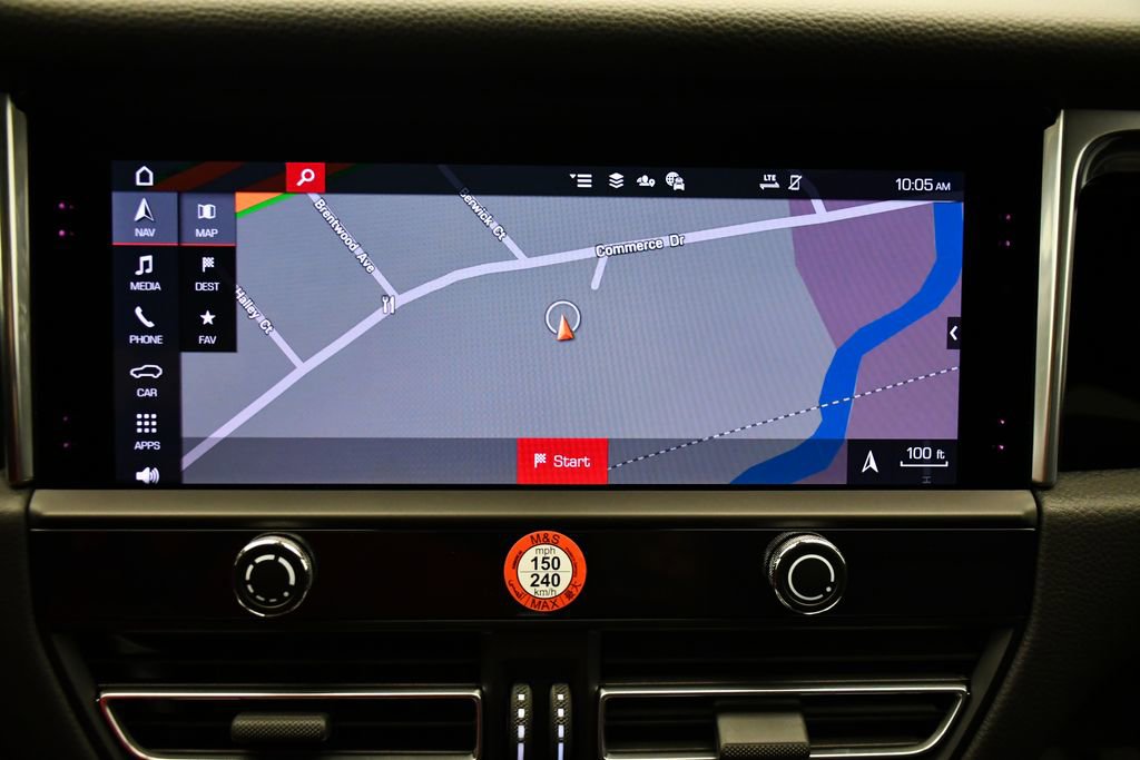 Certified 2026 Porsche Macan image 29