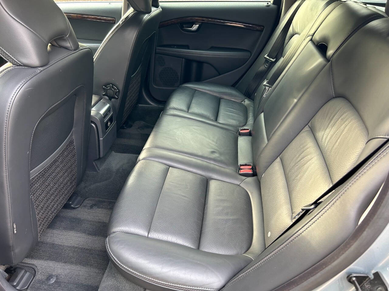 Used 2013 Volvo XC70 3.2 image 30