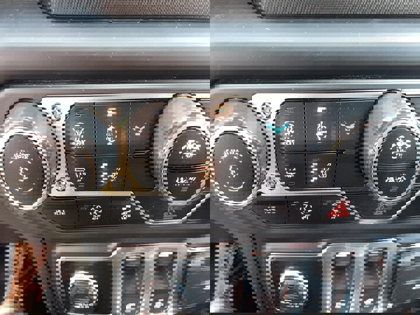 Used 2022 Jeep Wrangler Sport image 11