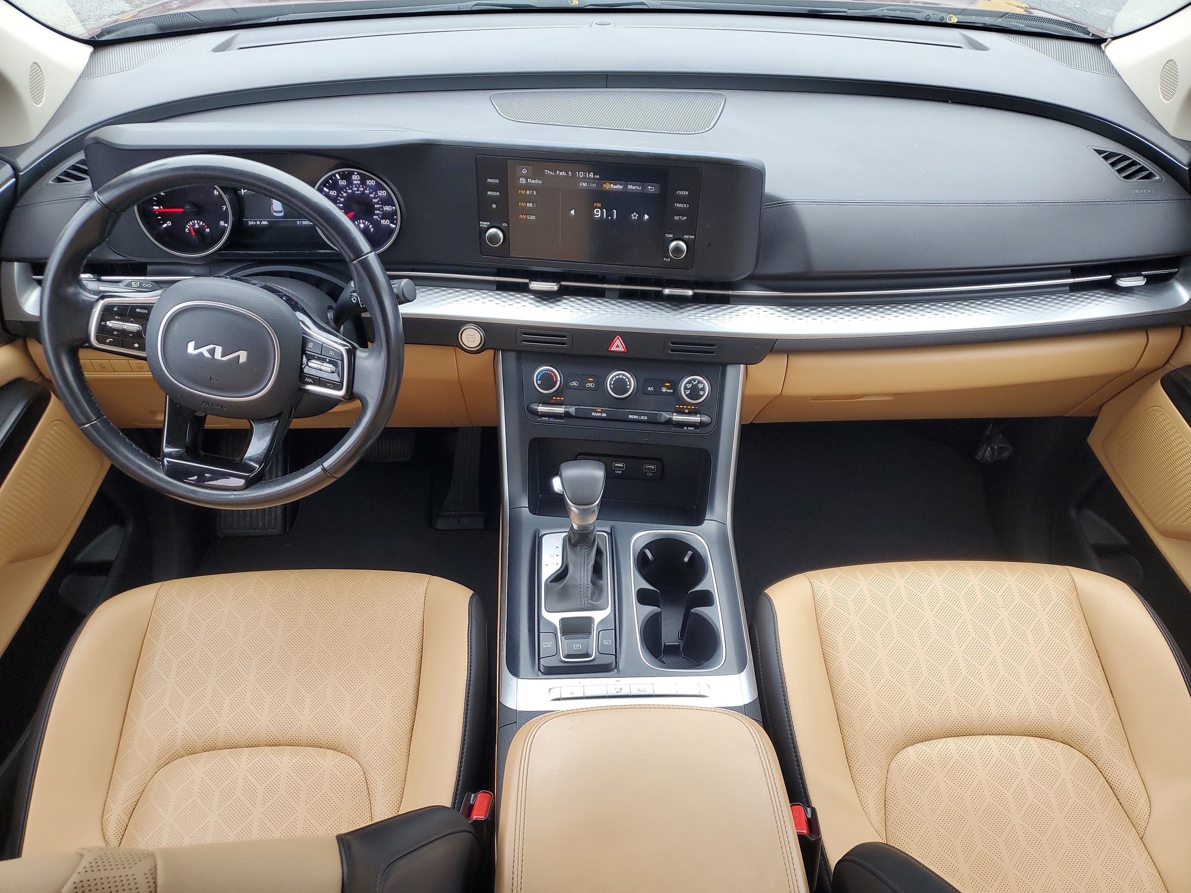 Used 2023 Kia Carnival LX image 15