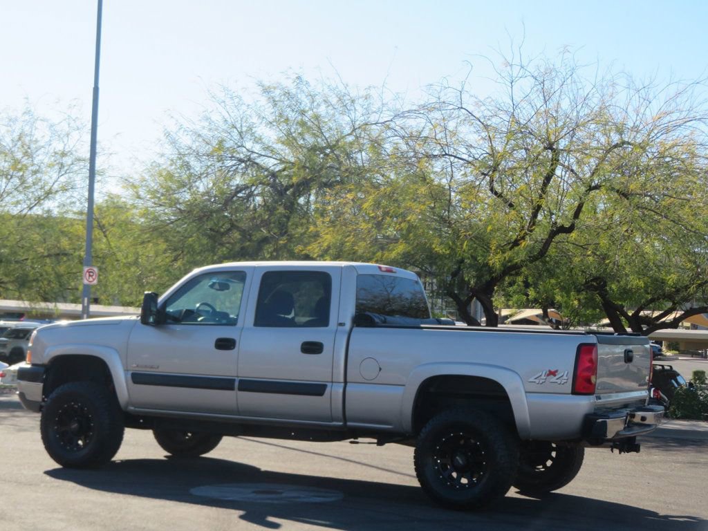 Used 2004 Chevrolet Silverado 2500 LS w/ Skid Plate Package AWD/4WD image 5