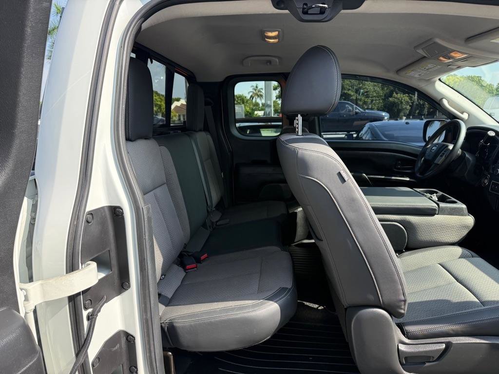 Used 2021 Nissan Titan S w/ S Utility Package image 15