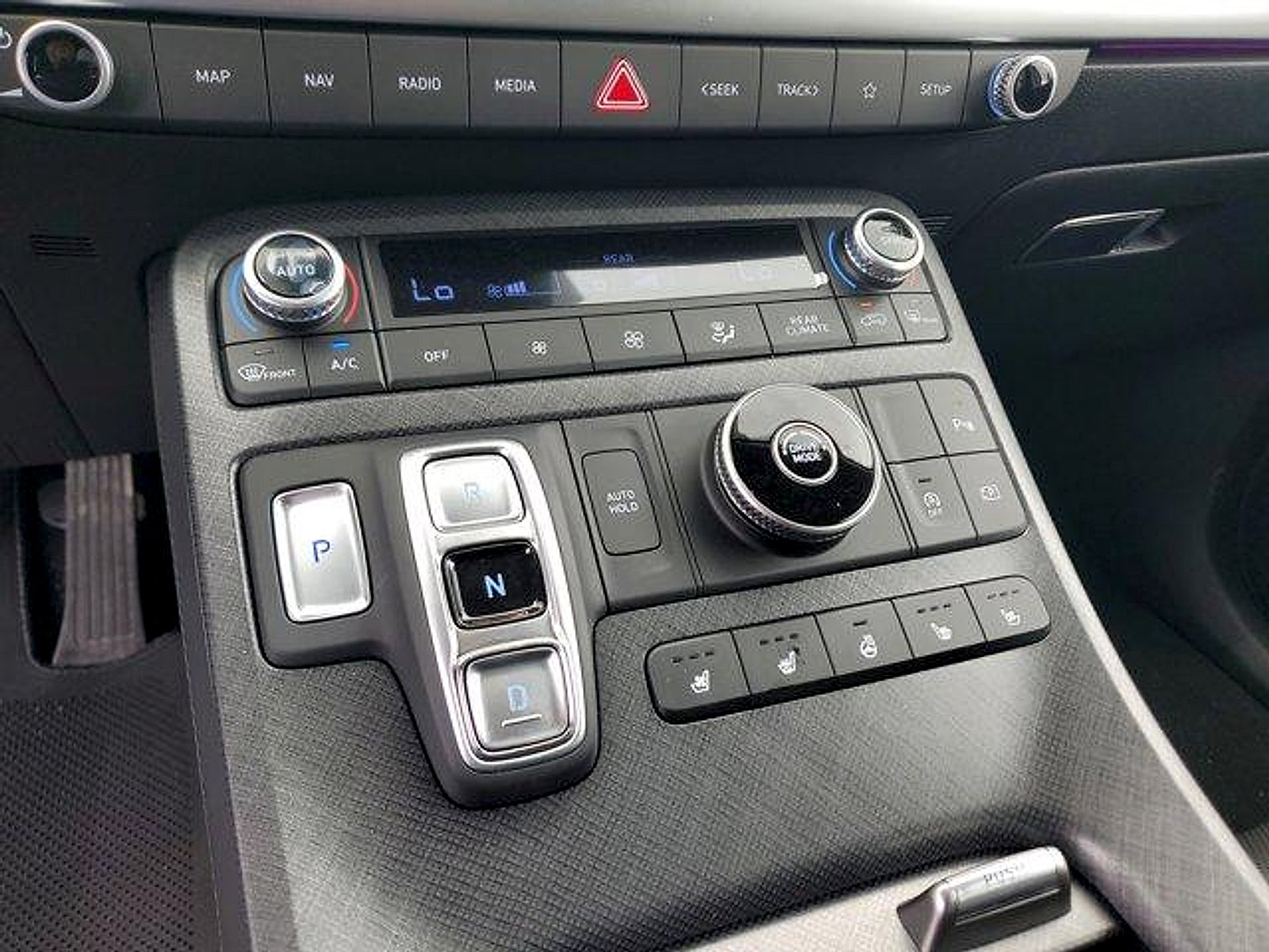 New 2024 Hyundai Palisade Limited FWD image 12