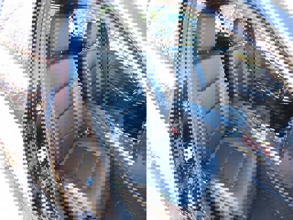 Used 2015 Mercedes-Benz E 350 Sedan image 17