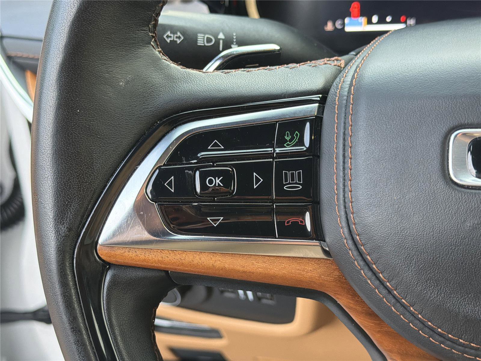 Used 2024 Jeep Grand Cherokee L Summit image 30