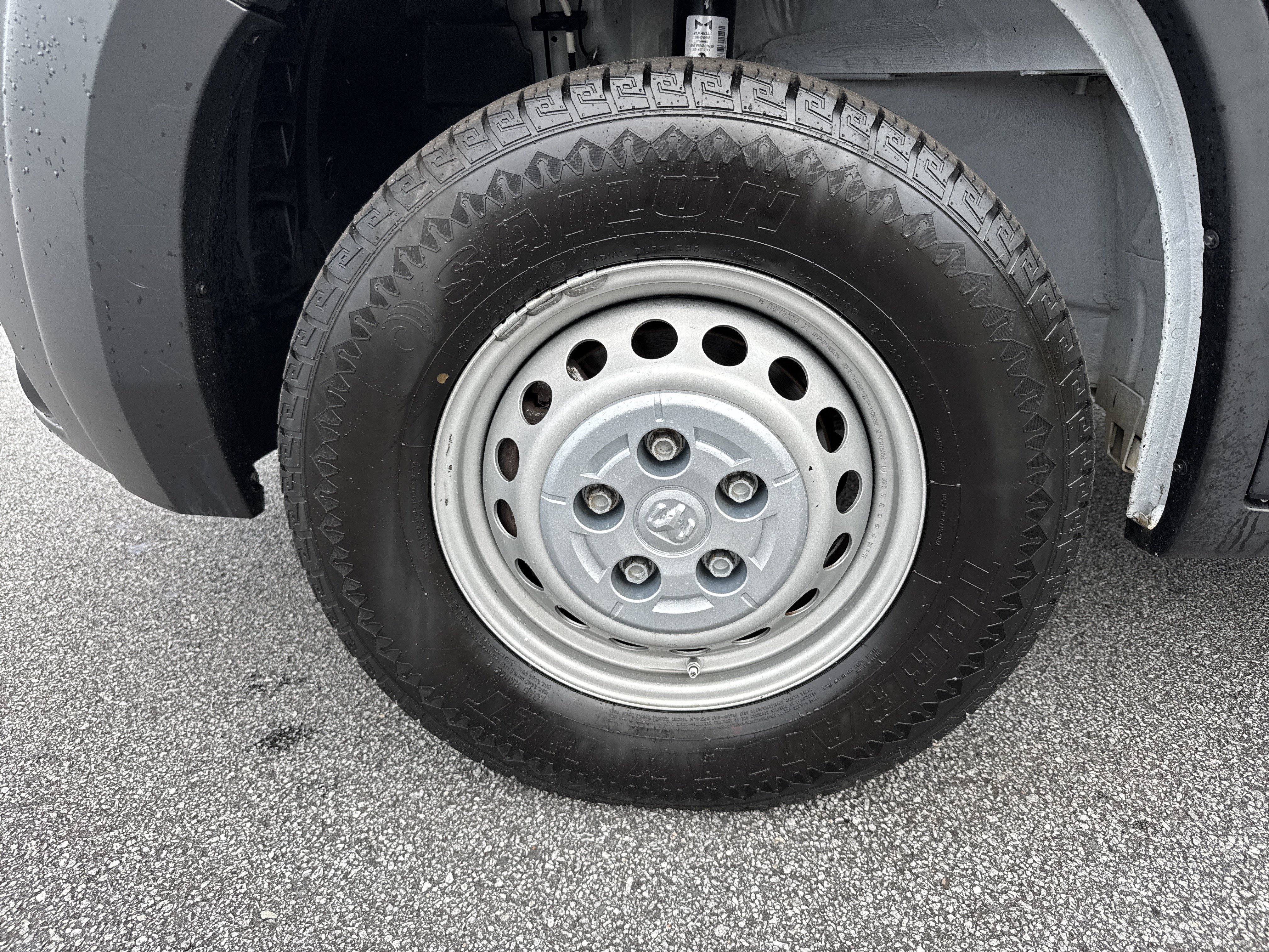 Used 2023 RAM ProMaster 2500 FWD image 13