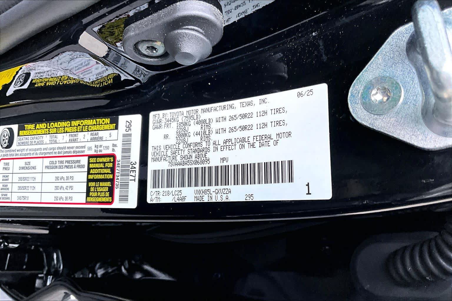 Certified 2025 Toyota Sequoia Capstone AWD/4WD image 34