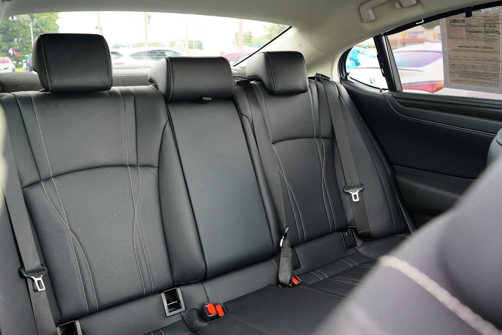 Used 2024 Lexus ES 350 Ultra Luxury w/ Accessory Package (Z2) FWD image 31