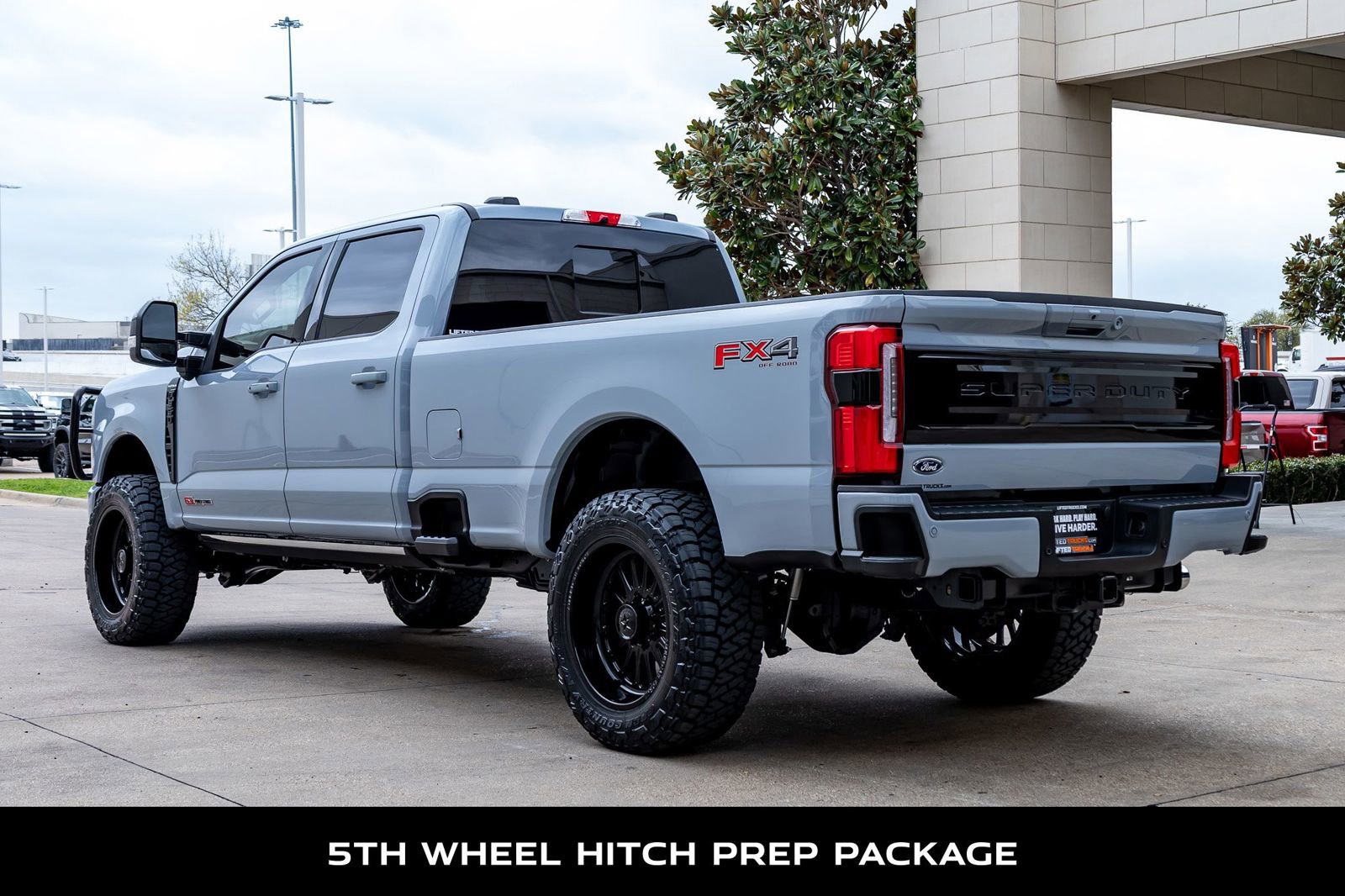Used 2025 Ford F350 Platinum AWD/4WD image 7