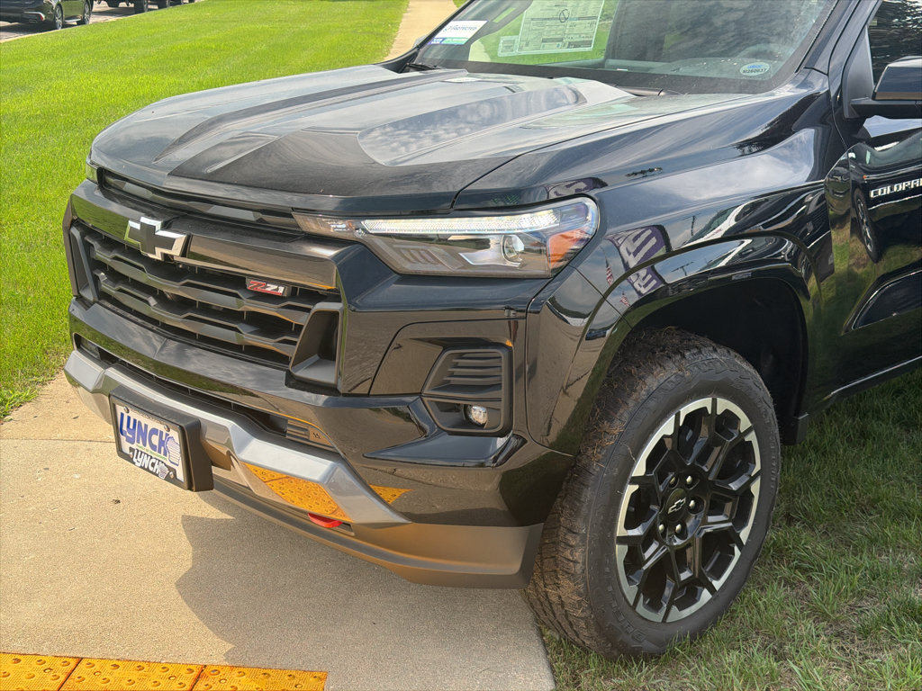 New 2026 Chevrolet Colorado Z71 w/ Technology Package AWD/4WD image 8
