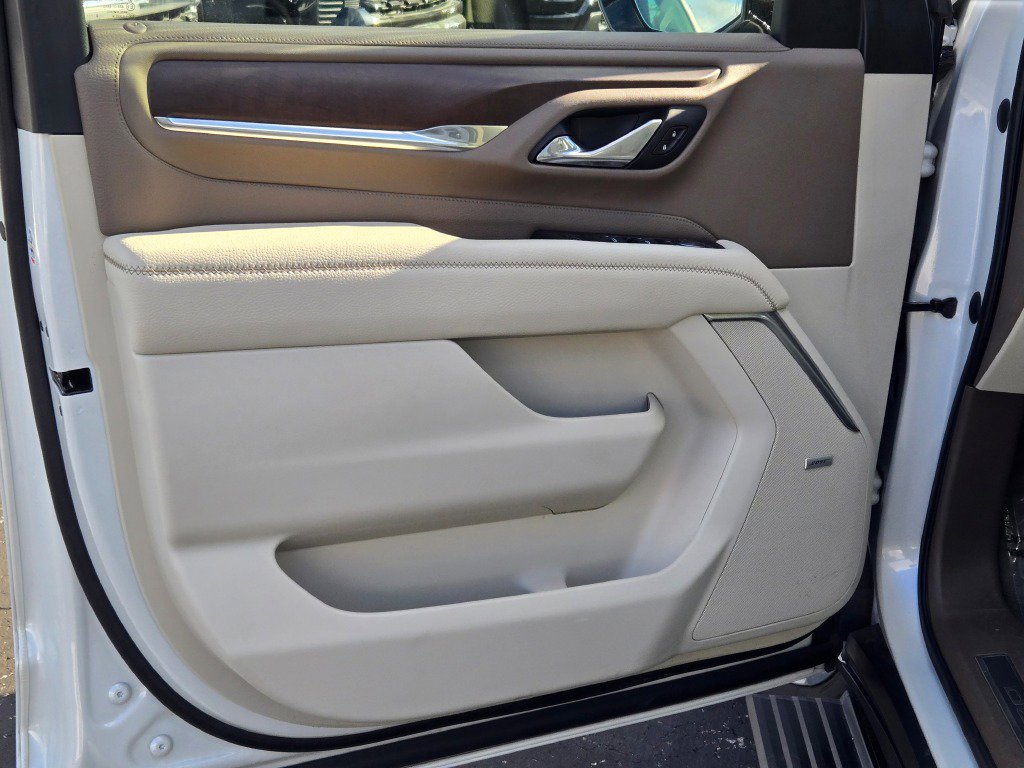 Used 2021 GMC Yukon Denali w/ Denali Premium Package image 21