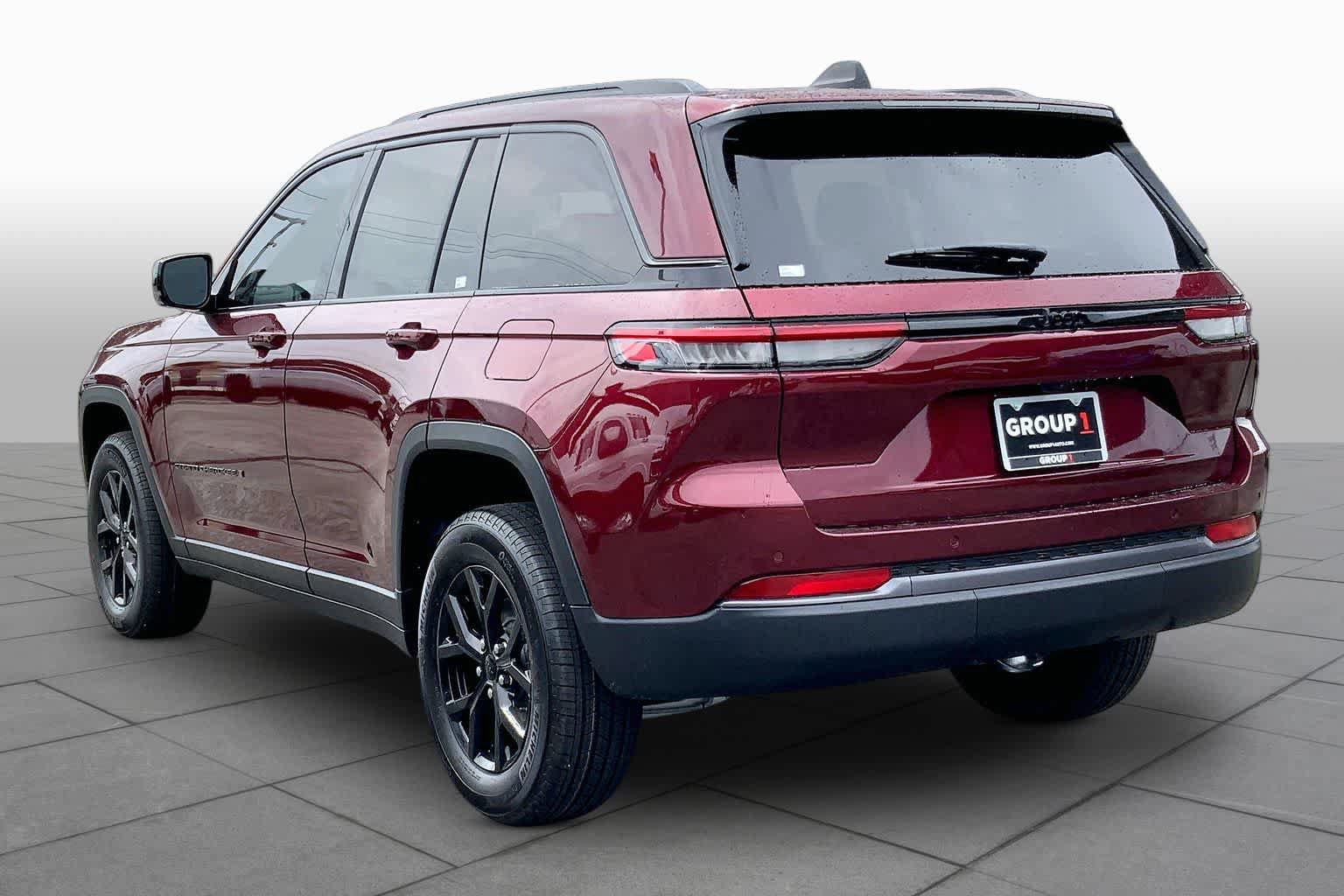 New 2026 Jeep Grand Cherokee Altitude RWD image 9