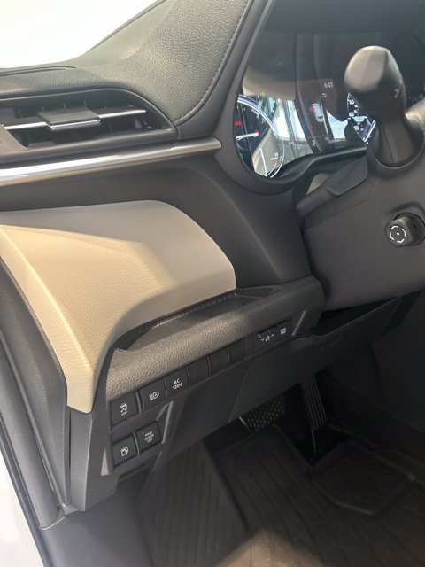 Certified 2024 Toyota Sienna Limited AWD/4WD image 8
