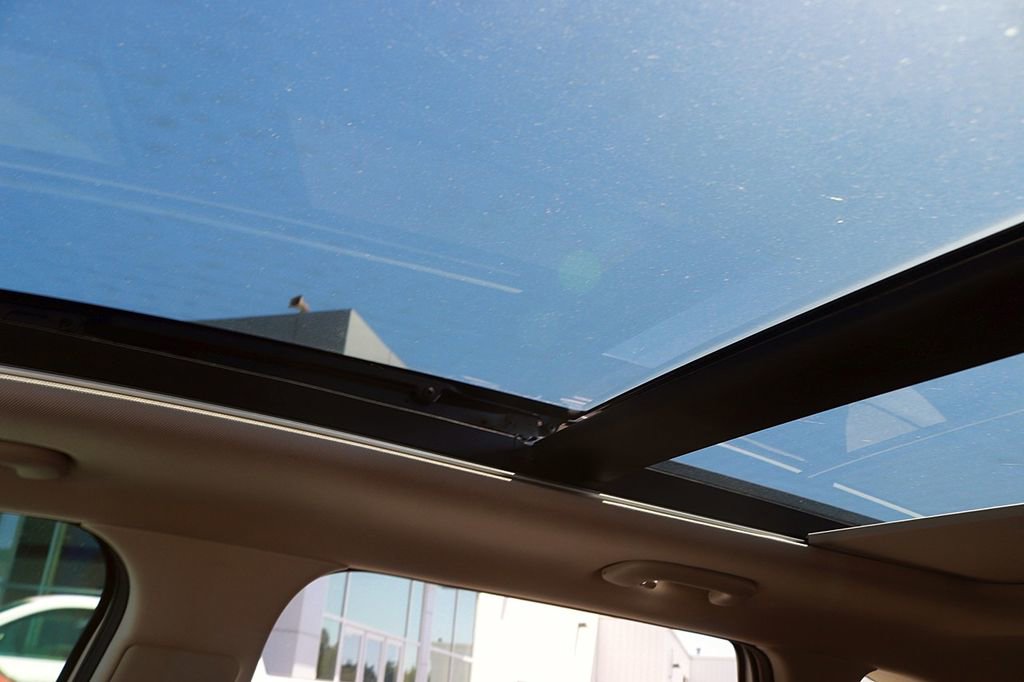 Used 2022 Kia Sorento SX Prestige w/ Rust Color Package AWD/4WD image 30