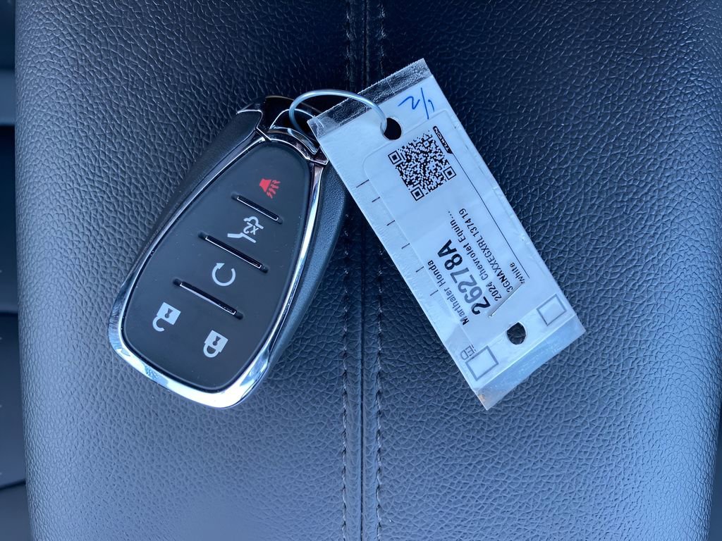 Used 2024 Chevrolet Equinox Premier image 28