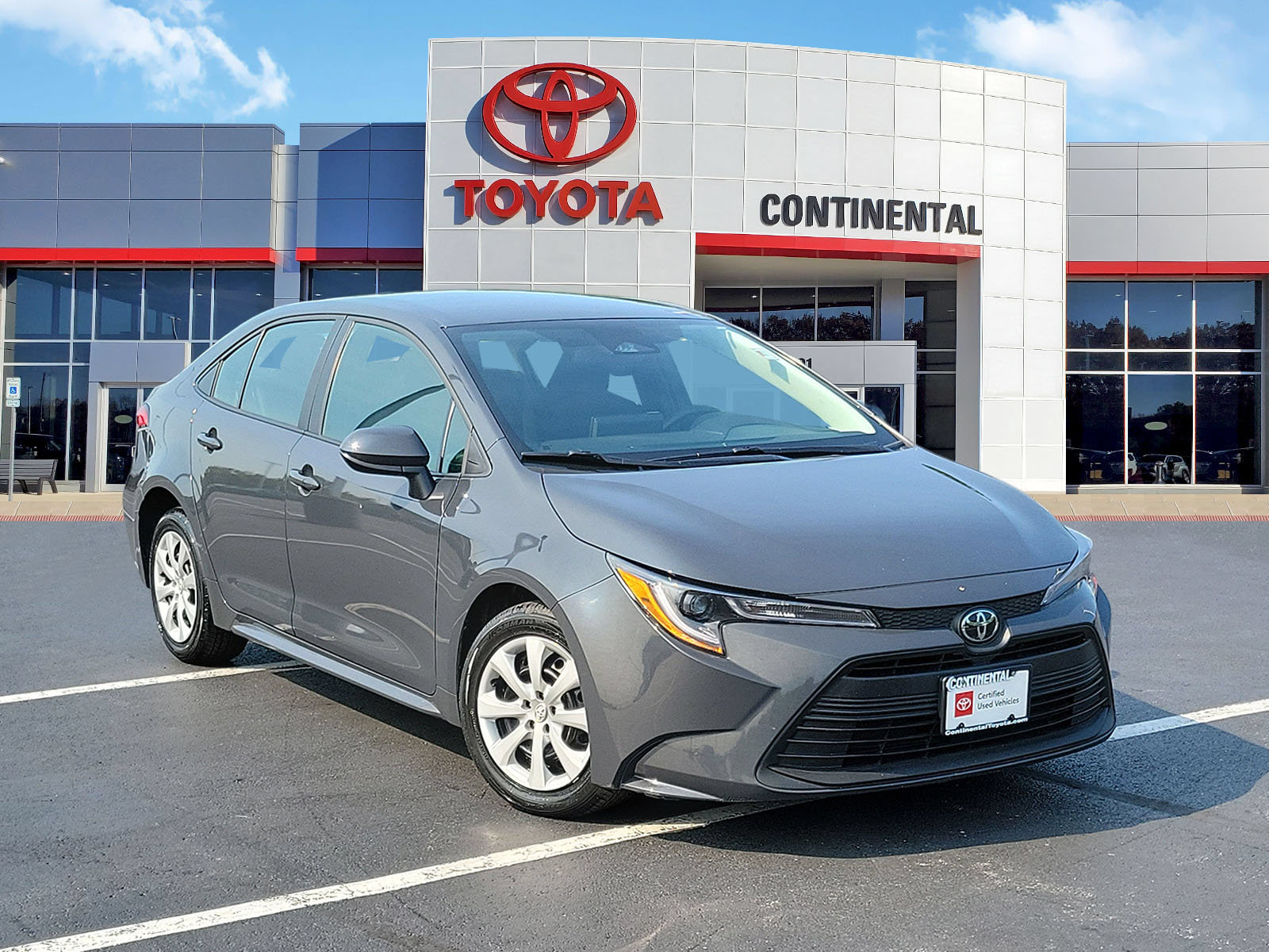 Certified 2025 Toyota Corolla LE FWD video 2