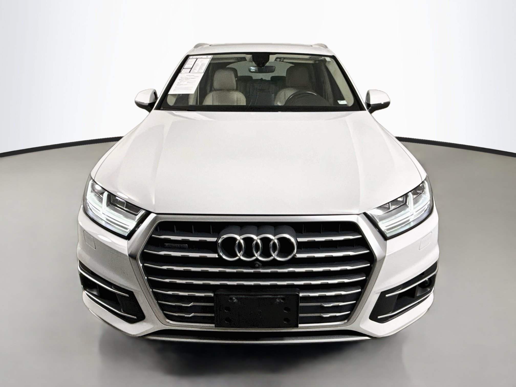 Used 2018 Audi Q7 3.0T Premium Plus w/ Premium Plus Package AWD/4WD image 2