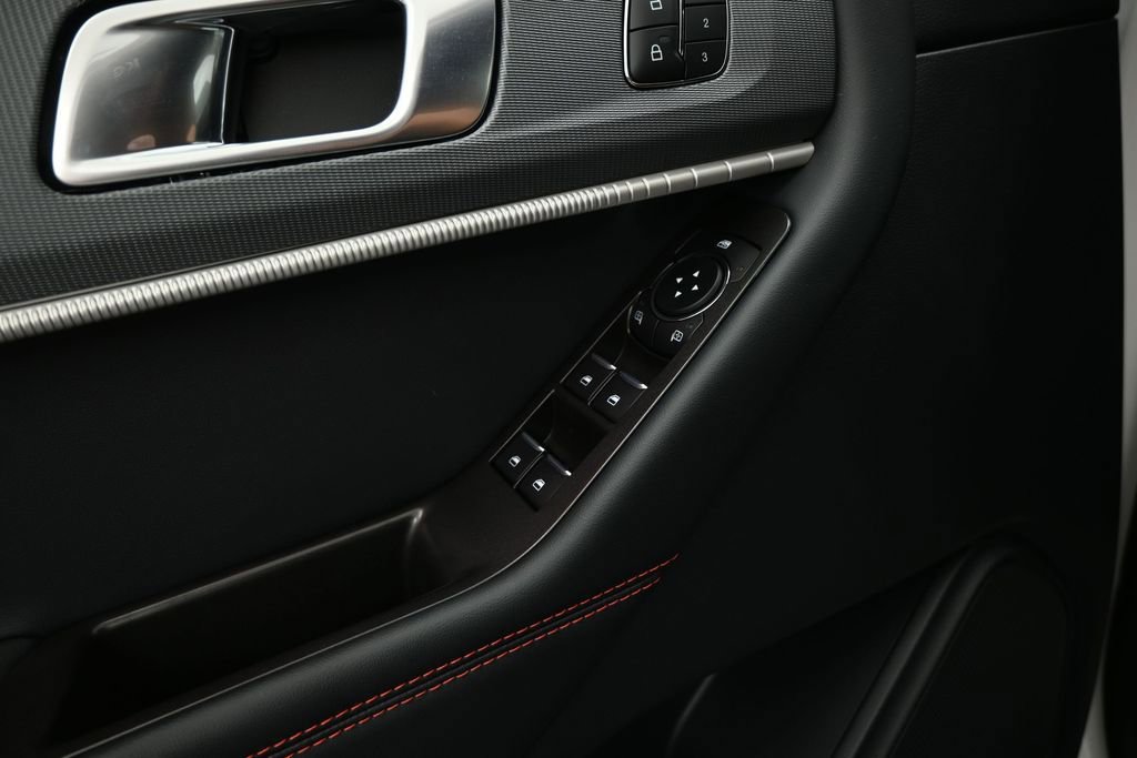 New 2026 Ford Explorer ST-Line w/ ST-Line Street Pack RWD image 10