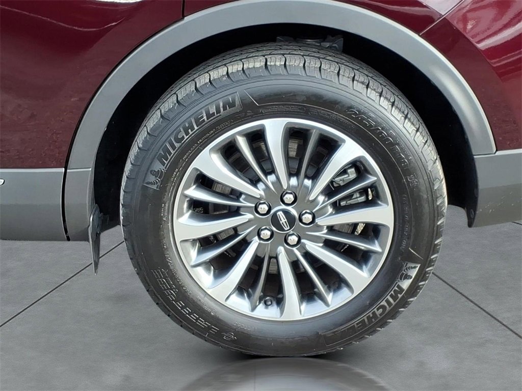 Certified 2023 Lincoln Nautilus AWD image 4