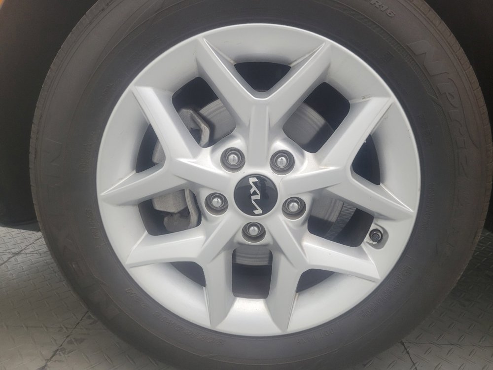 Used 2024 Kia Soul LX w/ Option Group 015 image 31