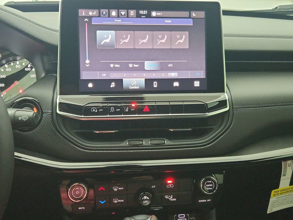 New 2026 Jeep Compass Latitude image 25