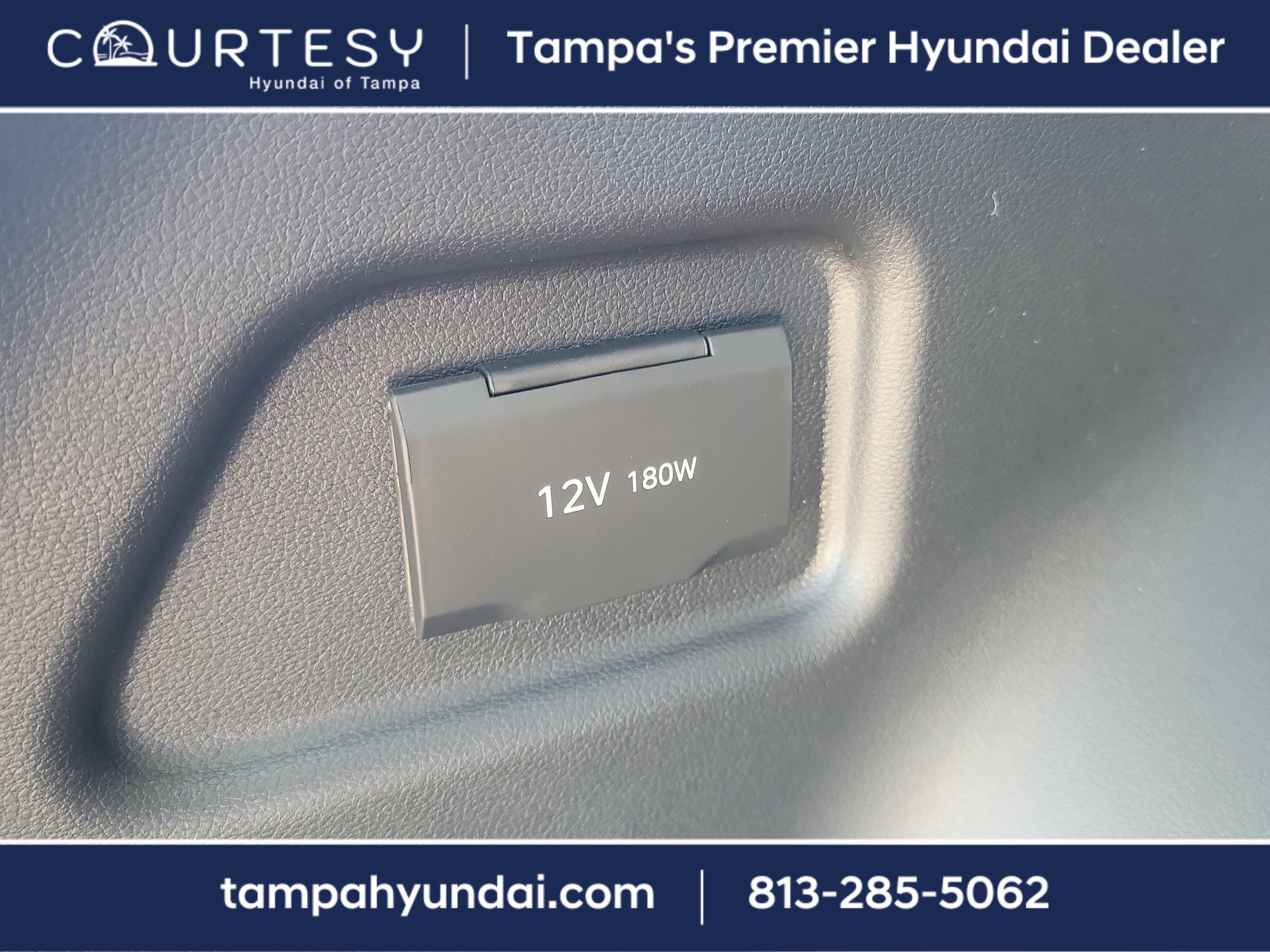 New 2025 Hyundai Tucson Limited image 9