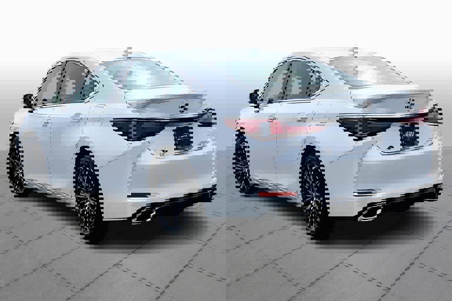 Certified 2025 Lexus ES 350 w/ Premium Package image 12