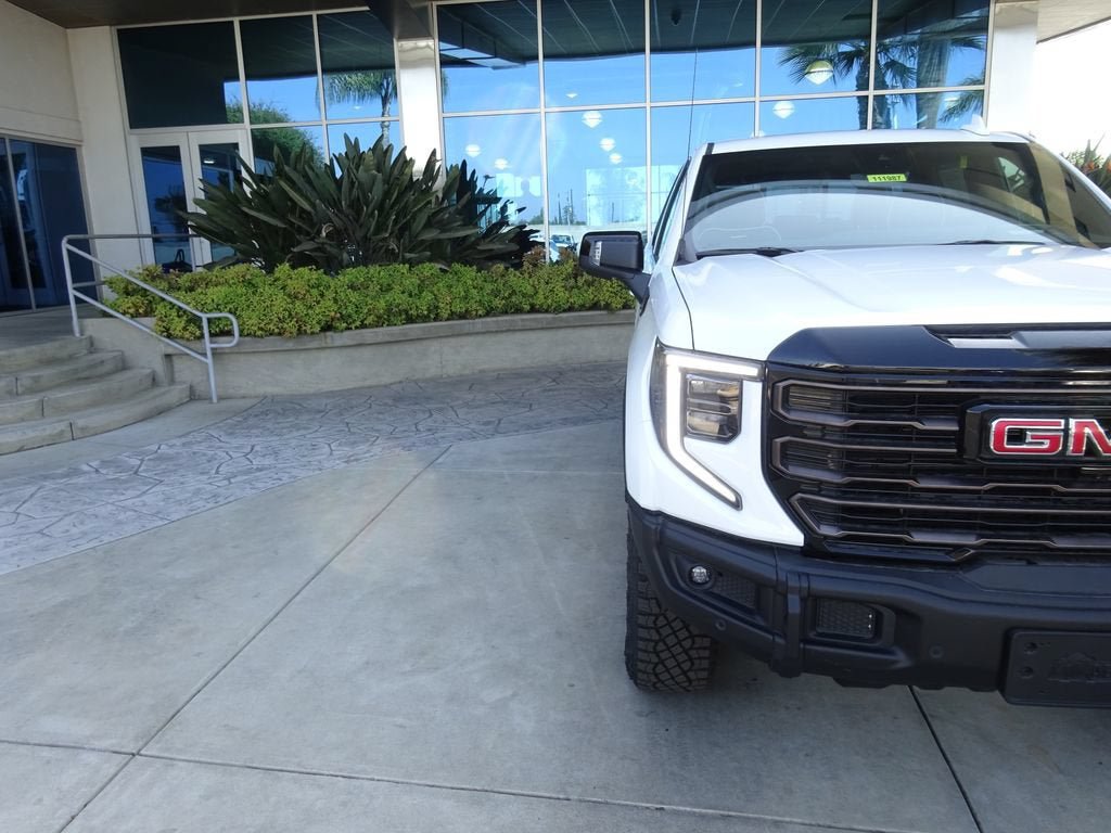 New 2026 GMC Sierra 1500 AT4X AWD/4WD image 32