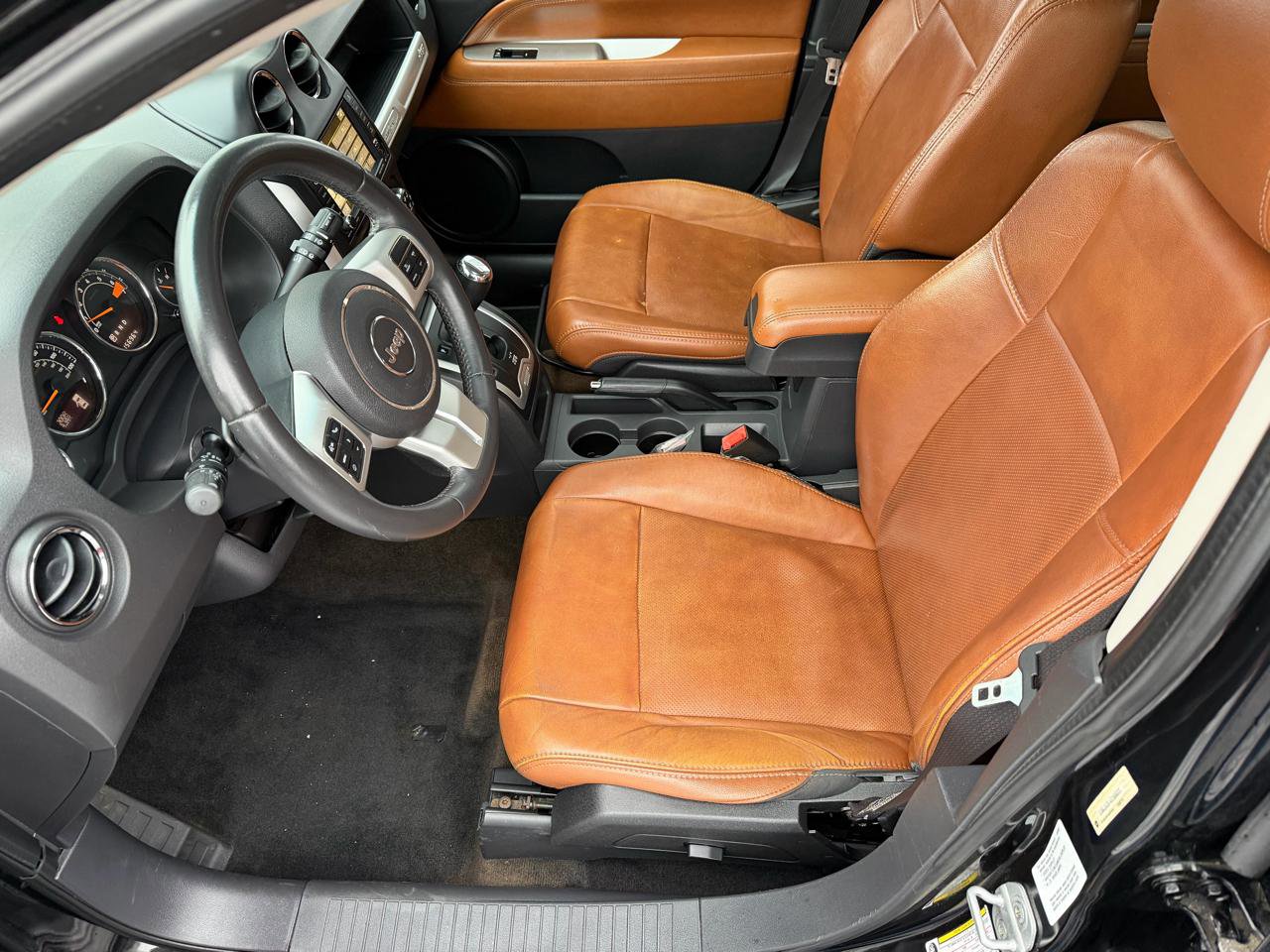 Used 2014 Jeep Compass Limited w/ Sun/Sound Group image 8