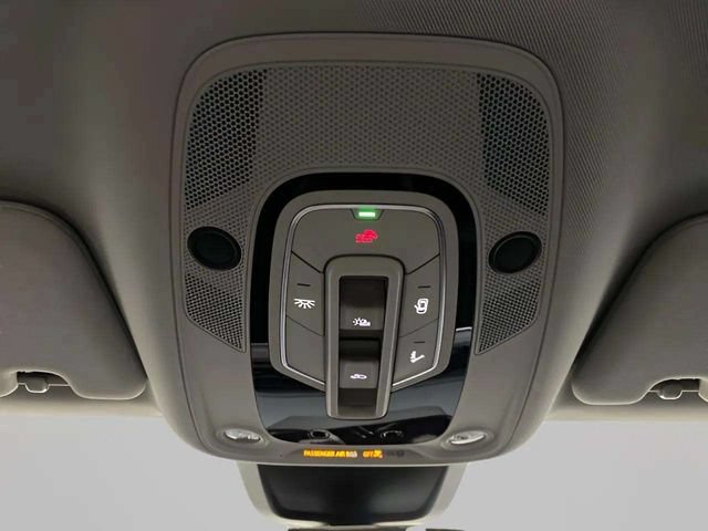Used 2024 Audi Q8 e-tron Premium AWD/4WD image 59