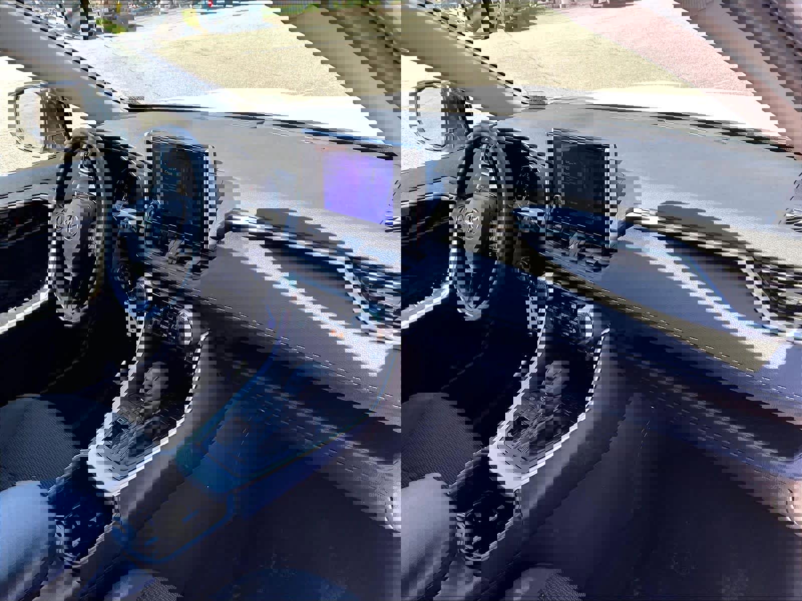 Used 2025 Toyota RAV4 LE image 14