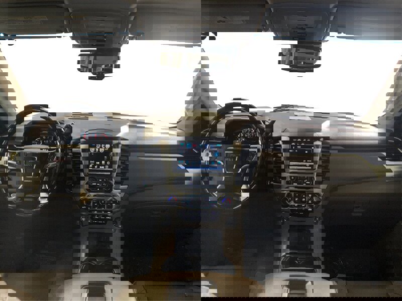 Used 2019 GMC Yukon XL SLT w/ Open Road Package AWD/4WD image 25