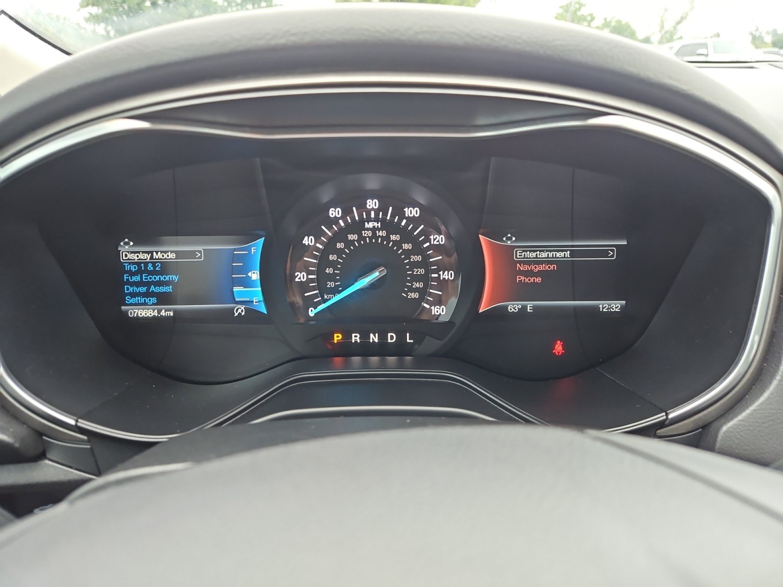 Used 2020 Ford Fusion SE w/ Equipment Group 151A FWD image 16