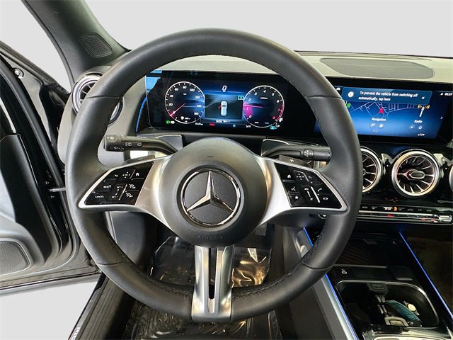Certified 2025 Mercedes-Benz GLB 250 4MATIC image 11